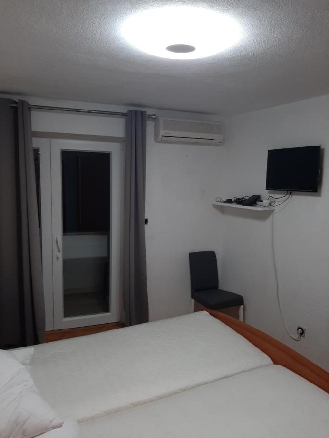 Rooms N&M Baška Voda Exterior foto